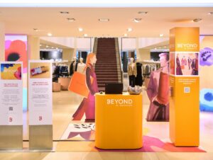 Das Treueprogramm Beyond by Breuninger startet nach Deutschland und Österreich nun auch in der Schweiz.