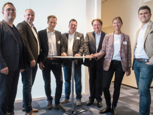 Die Referenten des EHI-Themenworkshops „E-Food“ (v.l.n.r.): Udo Kießlich (Kollex), Thimo Eckel (Lozuka), Benjamin Brüser (Br-ain), Thomas Königs (DHL), Stefan Mueller (Fresh Collect), Mareike Schulte (Mars Wrigley Confectionery), Mehmet Tözge (Real Digital Services)