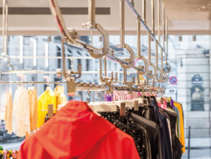 Das industriell anmutende Hängesystem