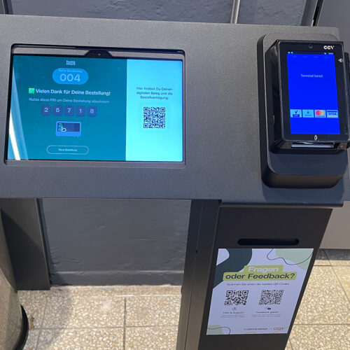 Das Bestellterminal mit Bezahlmöglichkeit