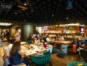 World-Kitchens-Fläche in der Gatewall Mall in Araneta City auf den Philippinen