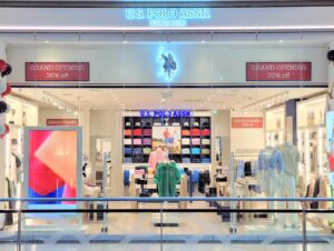 Der erste deutsche US-Polo-Assn-Store ist wie seine internationalen Pendants bewusst puristisch gehalten.