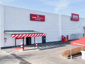 Euskirchen ist einer von drei Pilotstandorten, an denen Rewe den neuen Drive-in-Abholservice testet
