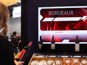 Digitale Promotion mit dem Wein-Display