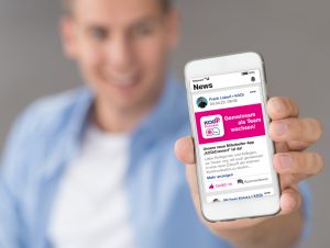 Die App soll wie eine Kombination aus sozialen Netzwerken wie Facebook, Whatsapp und Co. funktionieren und bietet den Mitarbeitenden verschiedene Gruppen zur Kommunikation.