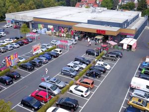 In den Rewe-Riethmüller-Märkten in Göttingen und Hannoversch Münden kaufen monatlich rund 80.000 Kund:innen ein.