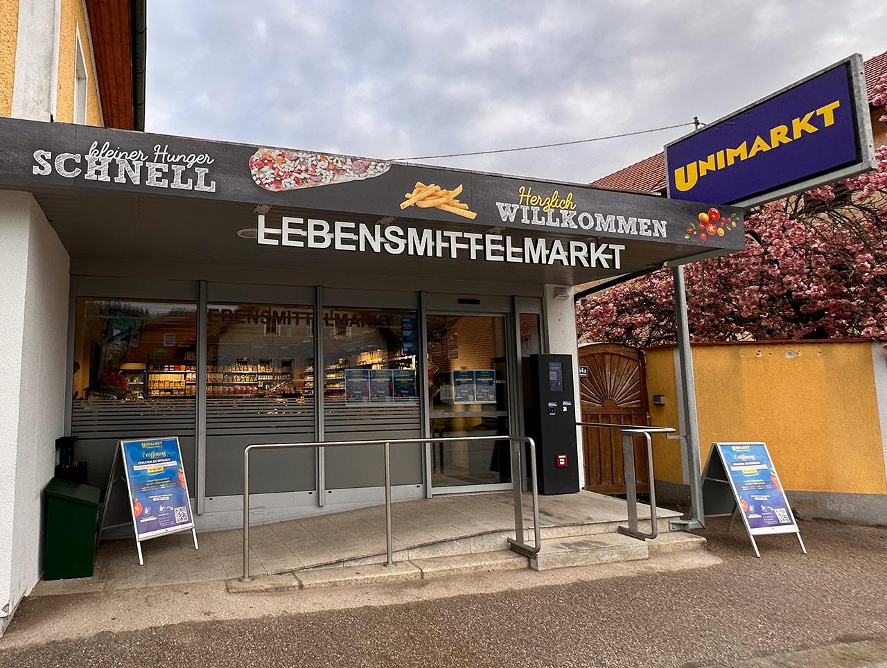 Unimarkt erstmals in Hybridform