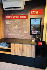 Self-Scanning-Kasse mit RFID-Technologie: Im Kassenschacht wird der Einkauf mittels RFID-Readern automatisch erfasst
