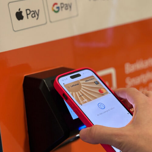 Bezahlen per Smartphone ist eine der Checkout-Varianten