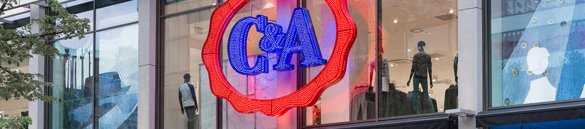 In Deutschland betreibt C&A 388 Filialen