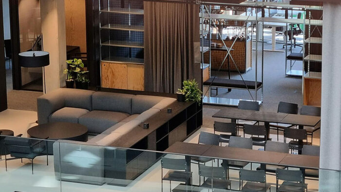 Für die Agentur Serviceplan entwickelte Trend Interior mit dem Architekturbüro
Henn ein flexibles Möbelsystem für den öffentlichen Bürobereich