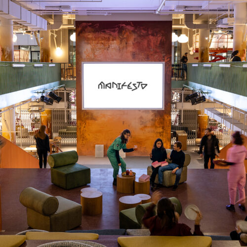 Das Erdgeschoss des Food Hub bietet unterschiedliche Spezialitäten zum Beispiel aus Griechenland.