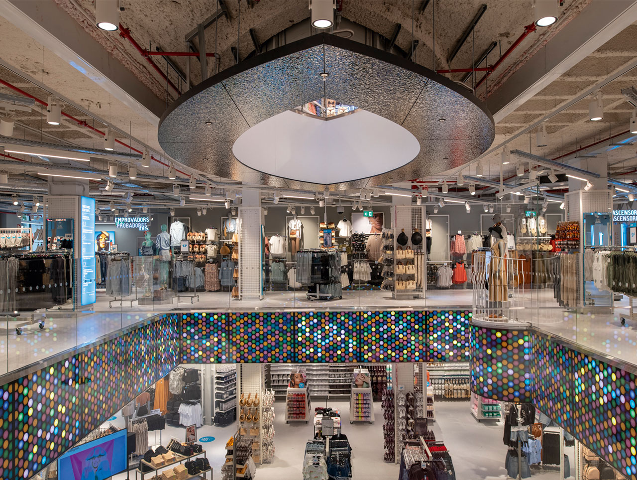 Storedesign Primark Goes Local Stores Shops