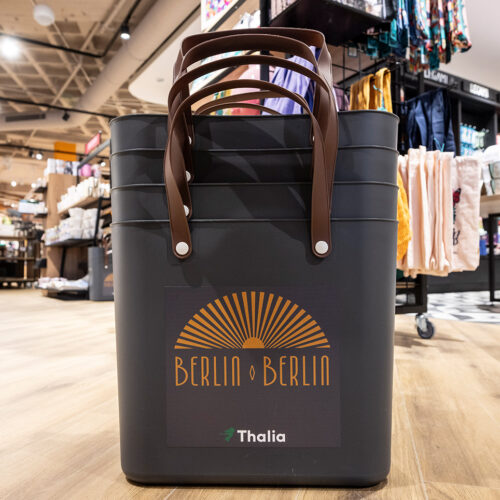 Das Sonnenmotiv findet sich überall im Buchladen