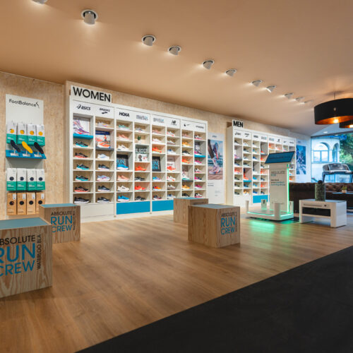 Übersichtlichkeit und klare Sortierung nach Zielgruppen sollen Kund:innen intuitive Orientierung und schnelle Produktauswahl ermöglichen