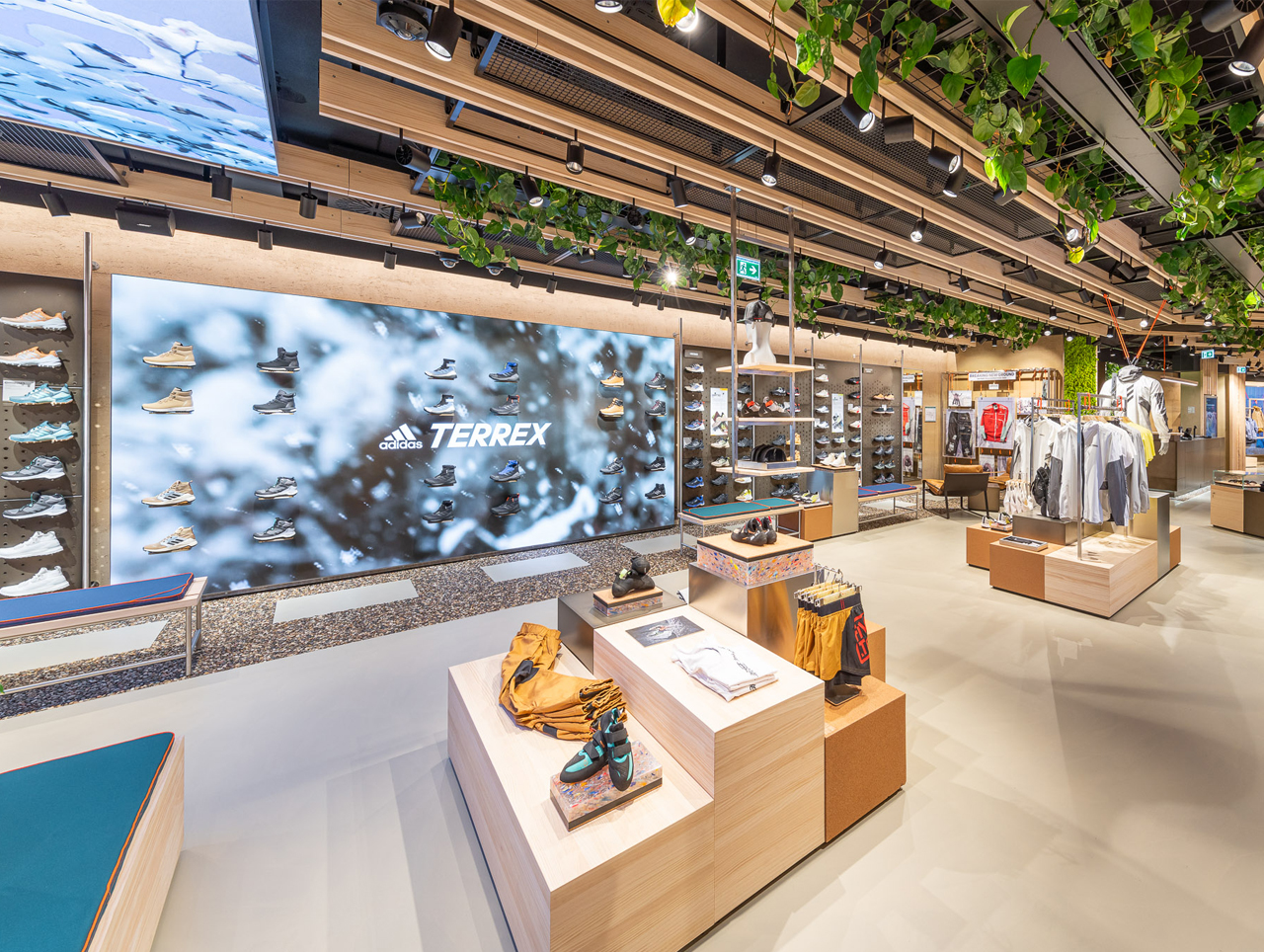 onhandig Tot skelet Adidas: Nachhaltig und lokal im urbanen Raum | stores+shops