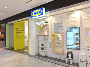 Der Eingangsbereich des kleinsten deutschen Ikea im Gänsbühl Center.