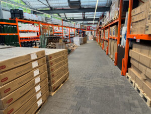 Das Außenlager führt großvolumige Waren für Gewerbekunden
