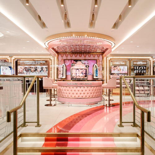 Der Store macht dem Ausdruck „Schönheitstempel" alle Ehre