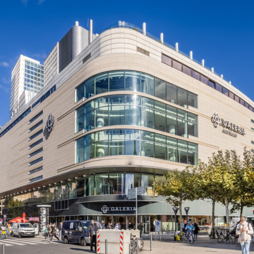 Die Galeria-Filiale an der Frankfurter Zeil spielt auch für den Tourismus in der Stadt eine wichtige Rolle.