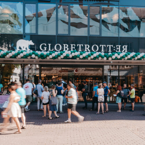 Die neue Filiale ist größer als die frühere und liegt mitten in der Stadt