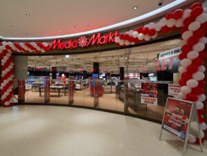 Mit seiner zentralen Lage in der Dreiländergalerie soll der Markt v. a. die Nahversorgung verbessern.