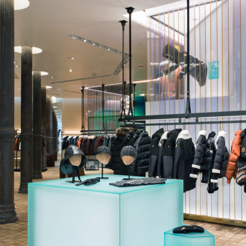 Kühle Materialien repräsentieren die Produkte der kanadischen Oberbekleidungsmarke 