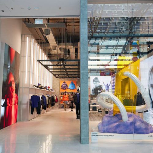 Napapijri in Dubai: Lokale Kunst im Schaufenster