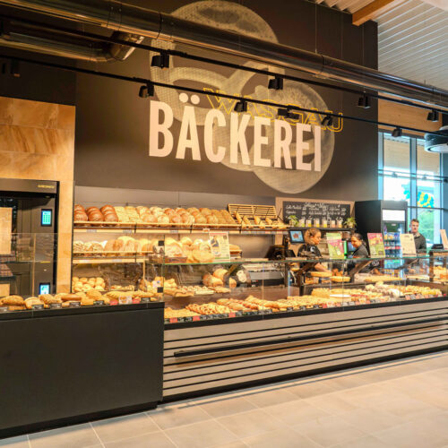 Die Bäckerei produziert in Konditorqualität nach traditionellen Rezepturen oder als Eigenkreationen