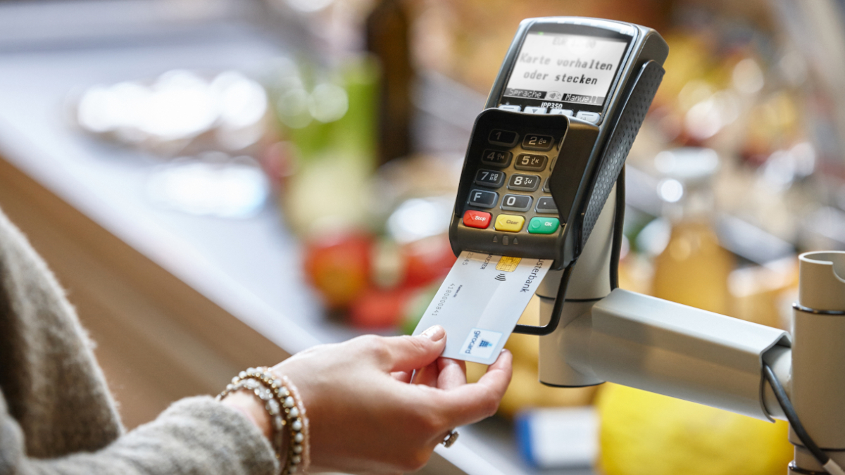 Jahrestag Kneten Lada kiosk mit karte zahlen leicht Transaktion Verbieten