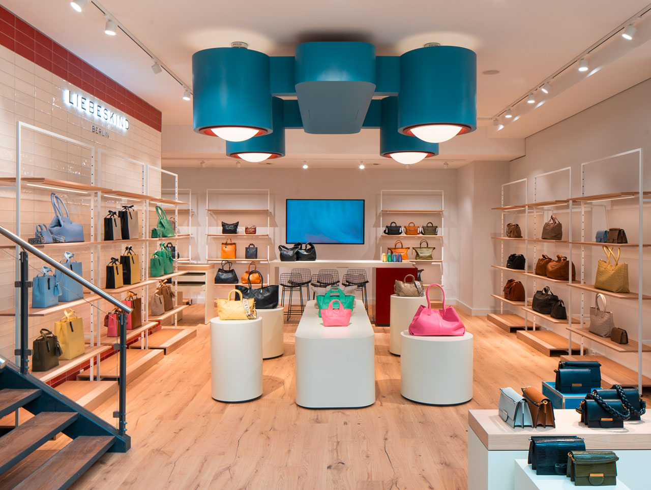 de ober Chemicus Entertainment S. Oliver präsentiert neues Showroom-Konzept | stores+shops