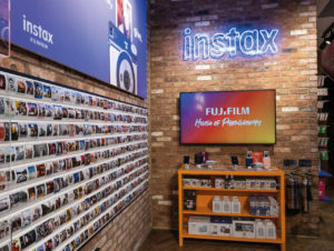 Das Ladenkonzept des Fujifilm Stores richtet sich an Profis, Hobby-Fotografen und Amateure.
