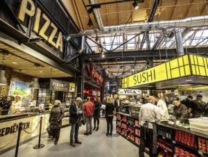 Urbane Markthalle mit viel Atmosphäre in einem ehemaligen Industriegebäude (Foto: Jumbo)