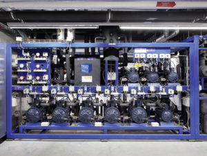 Die CO 2-Boosteranlage ist das Herzstück einer mit Ejektor-Technologie ausgerüsteten zentralen Kälteanlage (Foto: Frigo-Consulting)