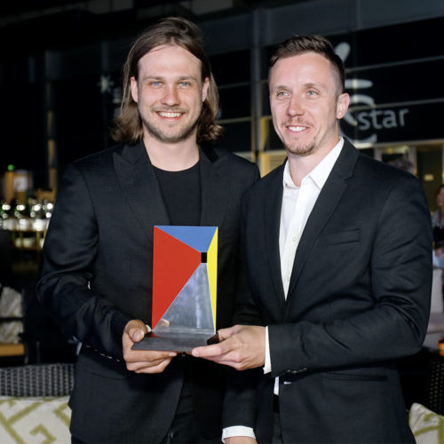 Shanghai 2015: Pawel Garus and Jerzy Woniak (Modelina Architekci) freuen sich über die Auszeichnung. (Foto: EHI / Messe Düsseldorf)