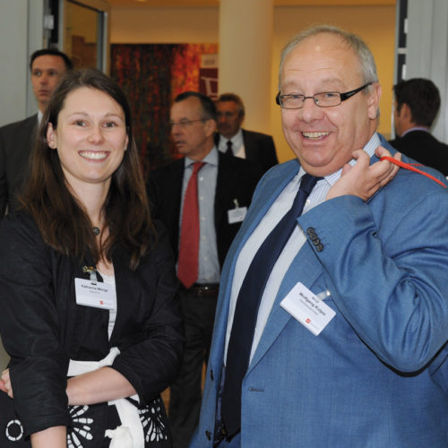 Kay-Hendrik Eichler und Holger Märten (beide Montrada) mit Petra Stange (Deutsche Bank) in ihrer Mitte