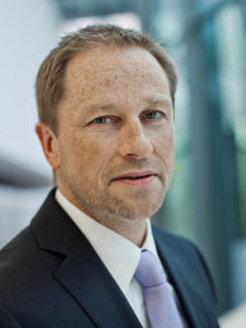Gerhard Göttert (Leiter Technologie & Innovations-Management,
Autobahn Tank & Rast Holding GmbH)