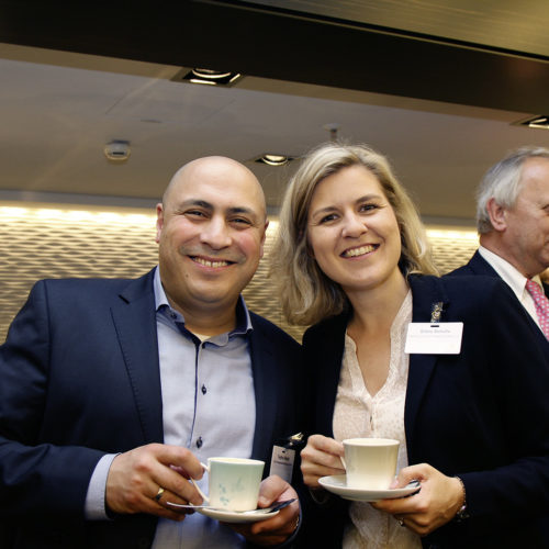 Tayfun Atesli (EKB Energiekostenberatung) und Silvia Schelle (German Council of Shopping Centers)