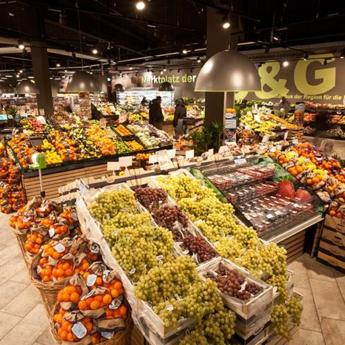 Die Präsentation der Obst und Gemüsewaren verleiht dem Store Marktcharakter. (Foto: Scheck-In Center Mainz)