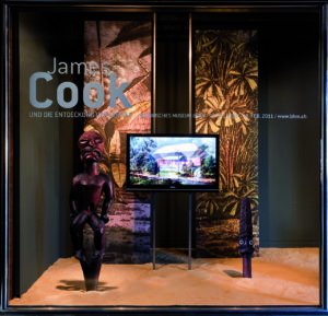 James Cook-Schaufenster bei Loeb in Bern