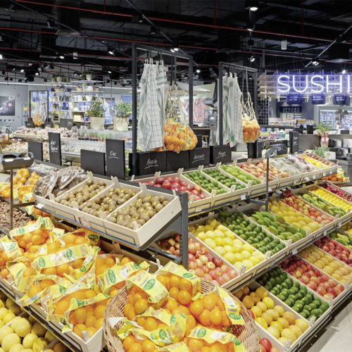 Die Obst- und Gemüseabteilung in Neu-Kairo soll Kunden zum Einkauf von Lebensmitteln für zu Hause animieren. (Foto: Daniel Horn / Interstore Design)