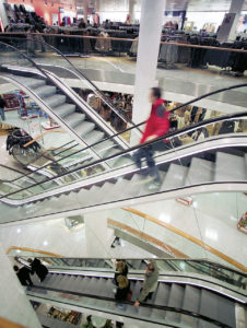 Keine Ungetüme mehr: Rolltreppen in der Müller Galerie in Reutlingen (Foto: Schindler)
