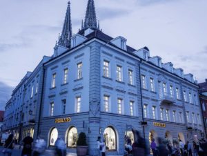 Der Regensburger Pohland-Store befindet sich in einem Altbau-Gebäude in der Drei-Helm-Gasse.