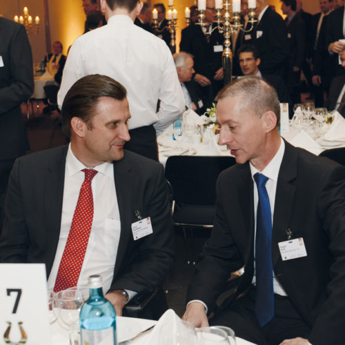 Oliver Tackmann (OBI Smart Technologies) und Roger Butz (Hornbach Baumarkt)