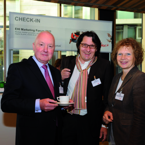 John W. Herbert (EDRA ), Kay Harney und Dr. Ines Knauber-Daubenbüchel (beide Carl Knauber)
