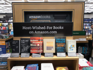 Amazon Books: Das Online-Ranking auf der Fläche (Foto: Tim Böker)