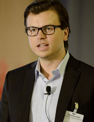 Dr. David Hoeflmayr, Gravis