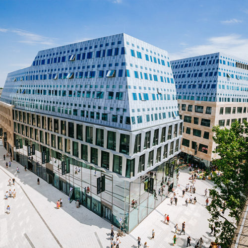 ...und markiert damit, ähnlich dem Q6 Q7 in Mannheim mit seiner Eröffnung im vergangenen Jahr, eine Abkehr von den geschlossenen Baukörpern herkömmlicher Shopping-Malls in den letzten Jahrzehnten.