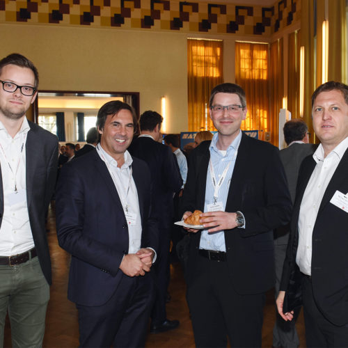 IT-Netzwerker treffen Lebensmittelhandel: Eike Folkerts und Dirk Rumler (beide T-Systems) neben Armin Lamers und Kai Uwe Becker (beide Lidl)