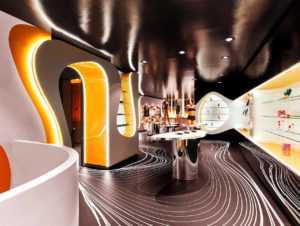 LED-Stripes betonen Konturen. (Foto: Fun Factory München Store / Eric Laignel (2015))